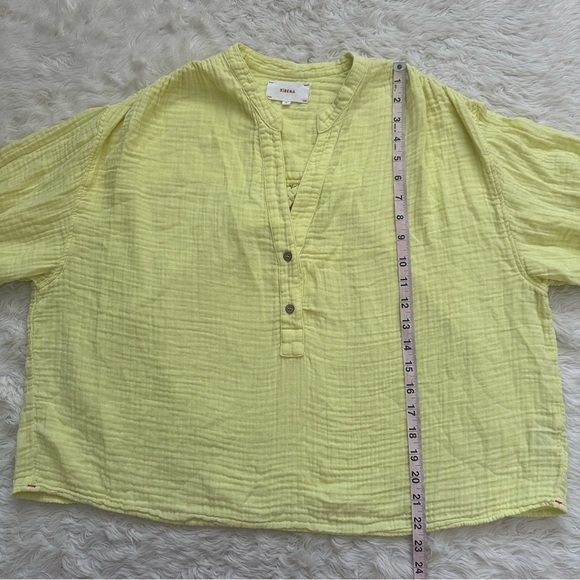 XiRENA Blouse Taye Top Partial Button Front Short Sleeve 100% Cotton Yellow Sz M - Picture 10 of 11